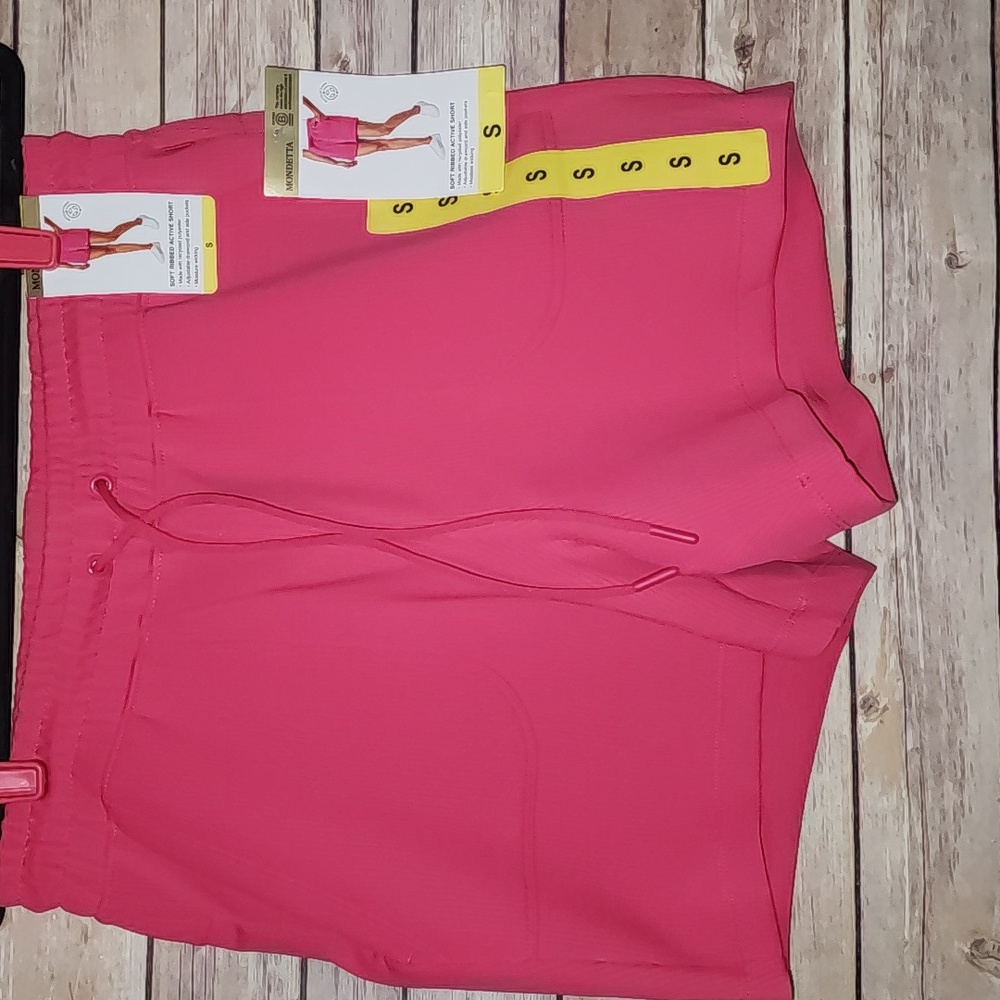 Mondetta Women's Athletic Shorts in Vibrant Pink